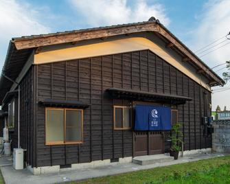 Guesthouse Uzu Sado - Sado - Edifício