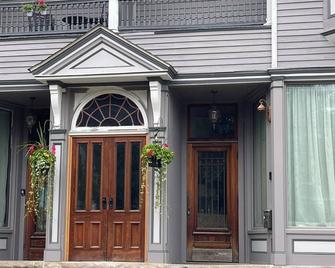 Redefined Alchemy- The Bergamot Suite - Little Falls - Vista del exterior