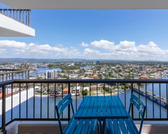 Vibe Hotel Gold Coast - Surfers Paradise - Balkong