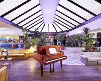 فندق غونيس - اسطنبول - ردهة