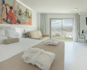 Villa Luz Family Gourmet & All Exclusive Hotel - Gandia - Bedroom
