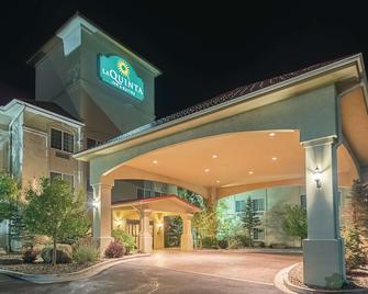 La Quinta Inn & Suites by Wyndham Trinidad - Trinidad - Budynek