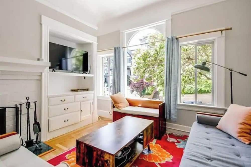 Explore the City from the Beautiful, Victorian, Liberty Hill - סן פרנסיסקו - סלון