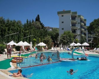 Opus Apart Hotel - Kusadasi - Pool