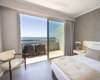 Arribas Sintra Hotel - Colares - Habitación