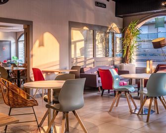 Ibis Styles Blois Centre Gare - Blois - Bar