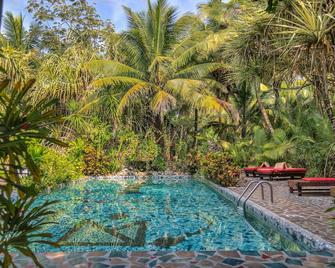 Belize Boutique Resort & Spa - Maskall - Piscina