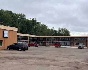 Devils Lake Inn By OYO Near Devils Lake Regional Airport - Devils Lake - Edificio