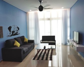 Holi 1Medini Suites - Gelang Patah - Living room