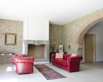 Turandot. Beautiful modern style apartment in Ancient Tuscan Villa - Castiglione di Garfagnana - Living room
