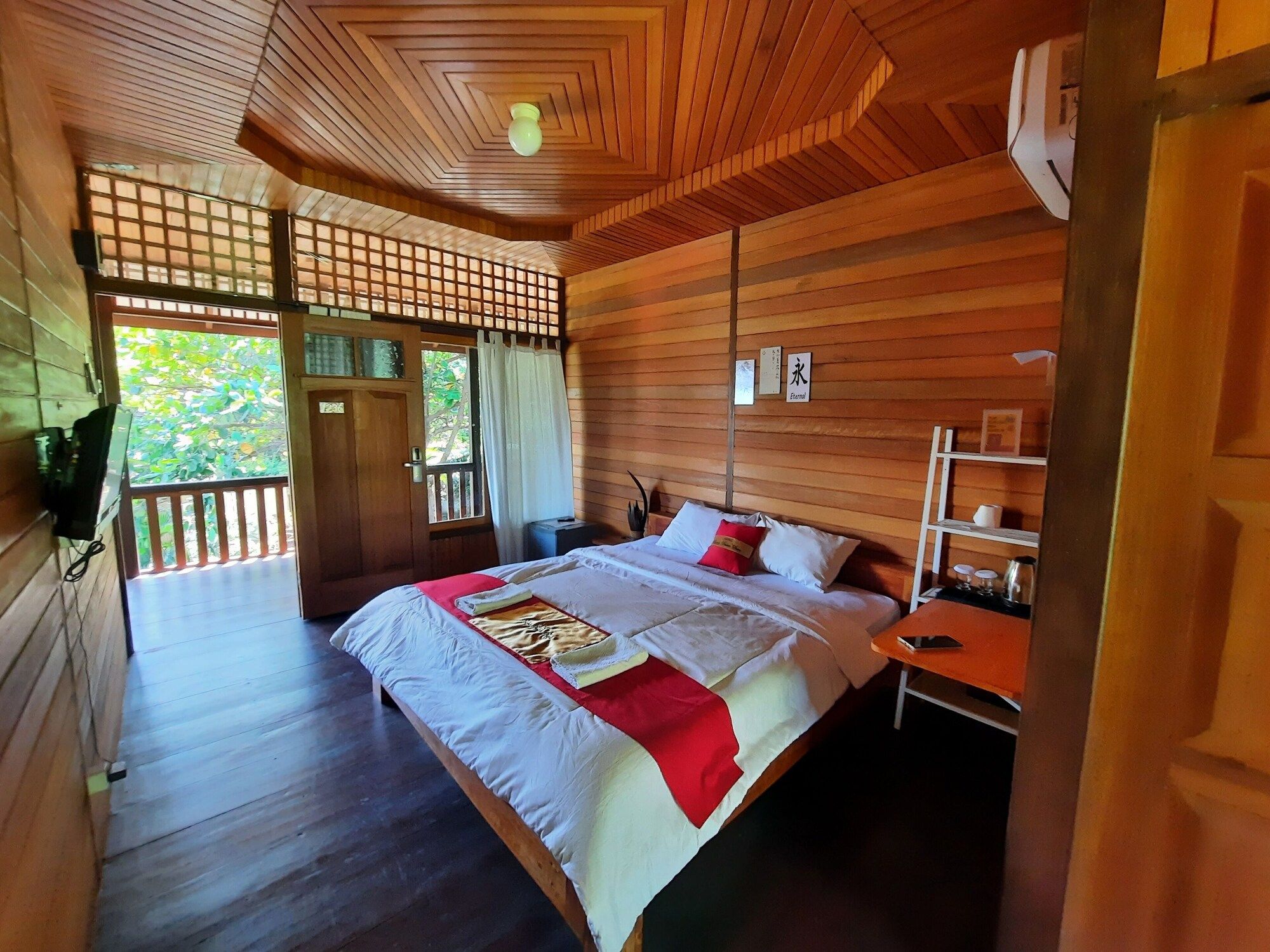 Hotel Besar Bulan Baru Senggigi - Near Senggigi Beach - Mataram
