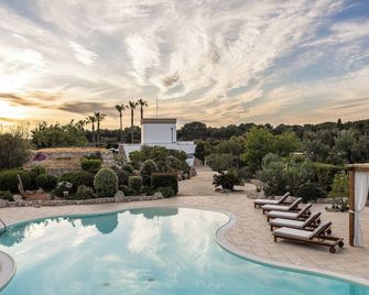 Masseria Tenuta Specolizzi - Salve - Piscina