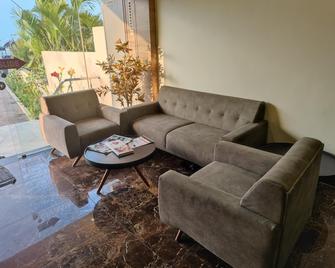 Hotel Relax Inn - Diu - Lobby