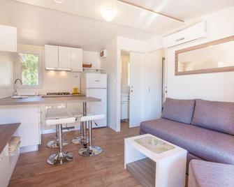 Mobile Homes Rapoca - Nerezine - Kitchen