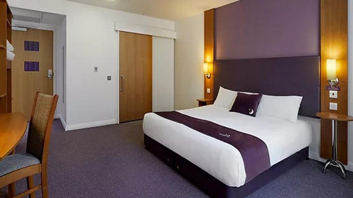 Premier Inn Dudley Town Centre