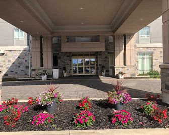 Holiday Inn Express & Suites Thunder Bay By IHG - ת'אנדר ביי - בניין