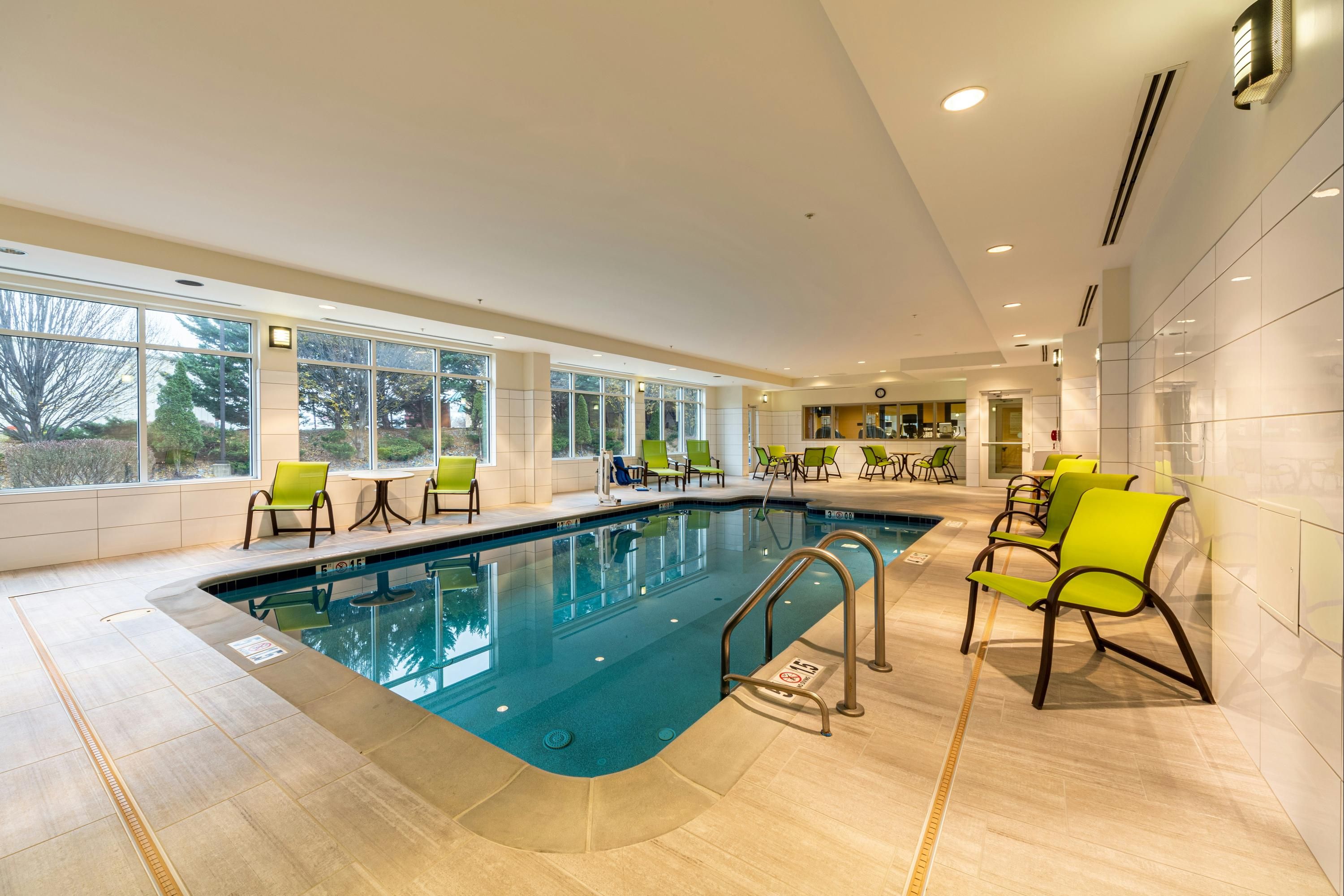 Hilton Garden Inn Winchester - Winchester - Pool