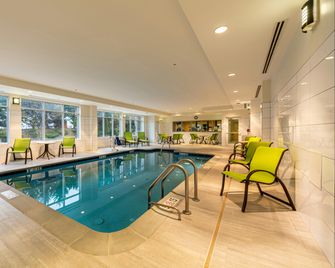 Hilton Garden Inn Winchester - Winchester - Pool