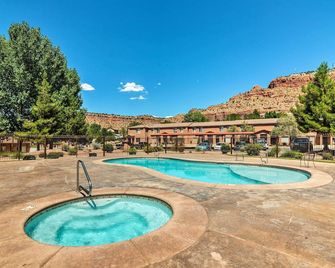 Kanab Condo w/ Pool & AC 1 Mi to Attractions! - Kanab - Piscina