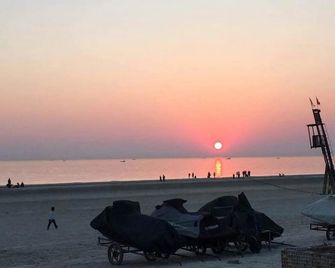 Chenhai Resort Hotel - Beihai - Strand