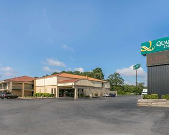 Quality Inn - Manchester - Κτίριο