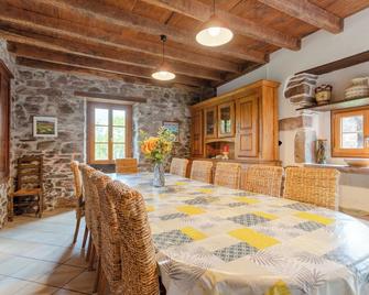 Gite Etxaluzenea - Saint-Etienne-de-Baigorry - Dining room