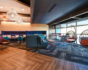 Tru by Hilton Wytheville - Wytheville - Lounge