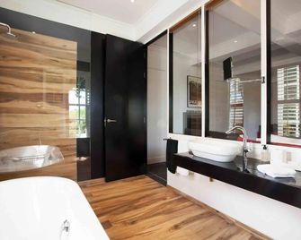 14 on Klein Constantia - Constantia