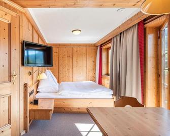 Double room with shower od. Bathroom, toilet - stutter, guest house - Neukirchen am Großvenediger - Schlafzimmer