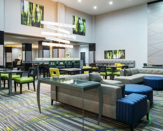 Holiday Inn Express & Suites Norman By IHG - Norman - Edificio