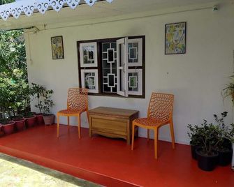 Arthur's Targain Cottage - Gangtok - Patio