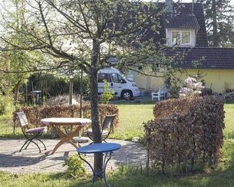 Gästezimmer Cleo - Uhldingen-Mühlhofen - Innenhof