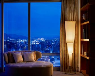 شيراتون غراند هيروشيما هوتل - هيروشيما - غرفة معيشة