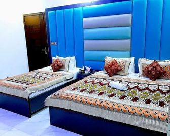 Galaxy Inn Guest House - Карачі