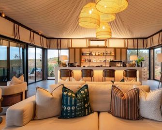 Shamwari Sindile - Paterson - Lounge