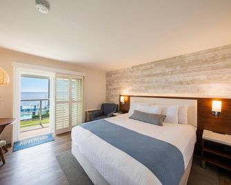 SeaCrest OceanFront Hotel - Pismo Beach - Bedroom