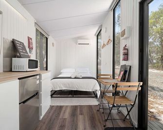 Bilby Park Escape 2 by Tiny Away - Great Western - Bedroom