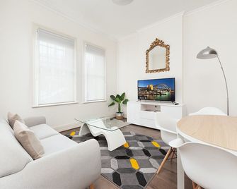 Stunning Sydney Home 1 - Sydney - Pokój dzienny