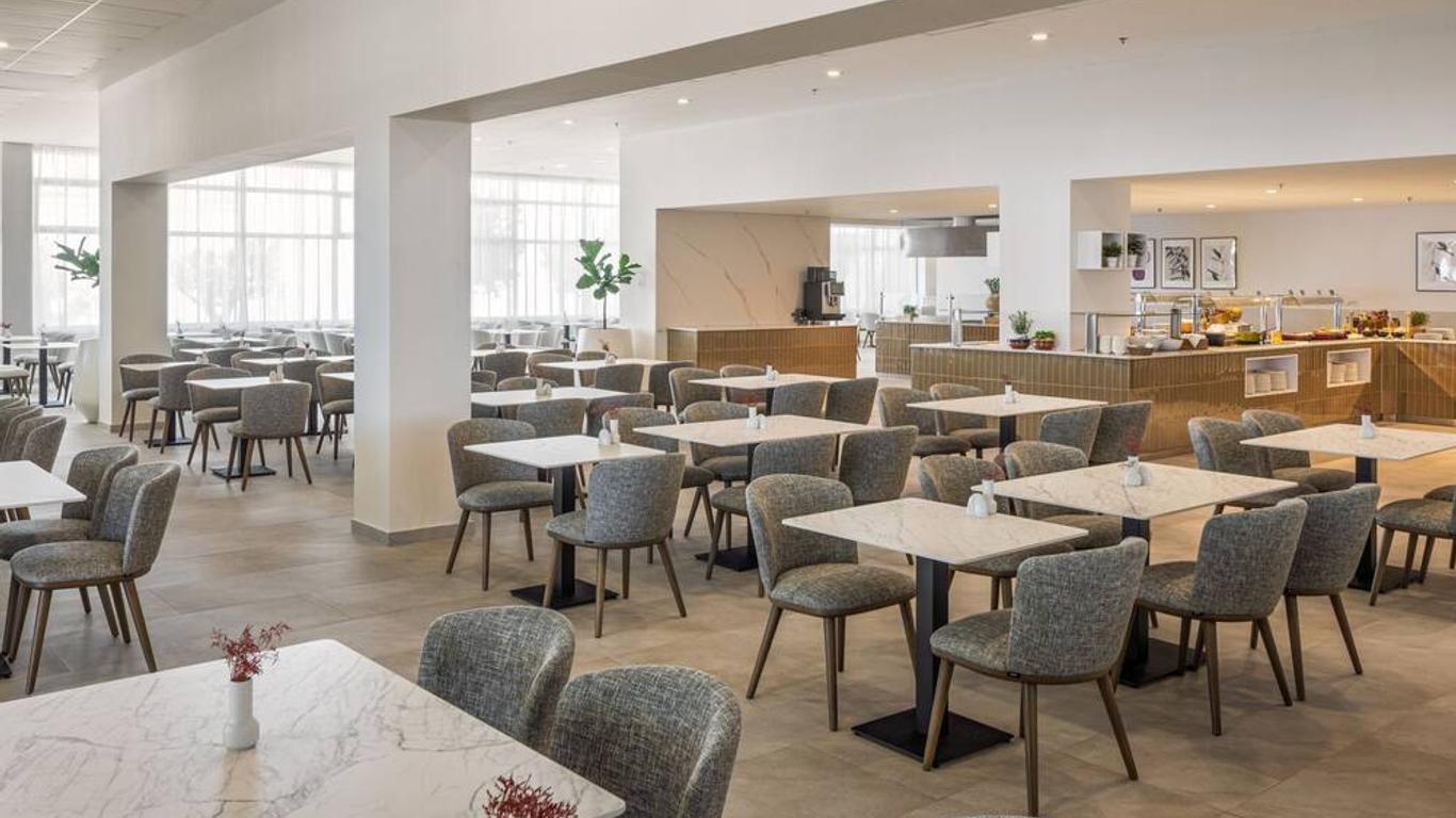 Bluesun Hotel Alga