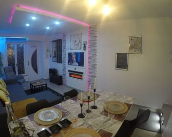 Accommodation at home - Beaumont-sur-Sarthe - Comedor