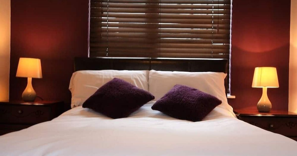 Abbey Bed and Breakfast £76. Londonderry Hotel Deals & Reviews KAYAK