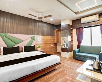 Palette Hotel Smriti Premium 3 - Siliguri - Bedroom