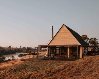 Swan River Sanctuary - Swansea - Budova