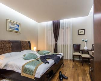 Scallop Regent Rooms - Zadar - Soverom
