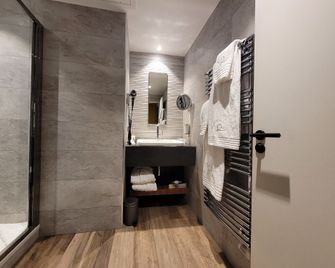 Hostellerie du Chapeau Rouge - Dijon - Badkamer