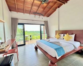 Pida Coffee Farm Lodge - Senmonorom - Bedroom