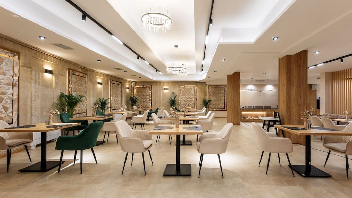 Amar Design Hotel by Hmg