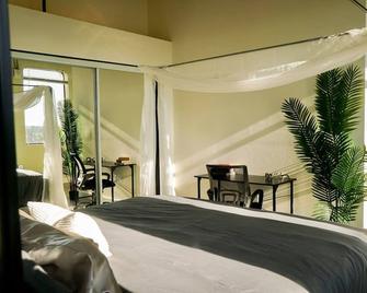 Chic New York Style 10 Minutes To Sna Disneyland - Santa Ana - Bedroom