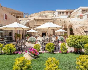 Petra Guest House Hotel - Wadi Musa - Patio