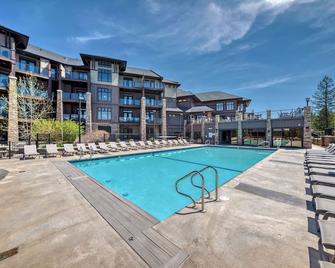 Copper Point Resort - Invermere - Zwembad